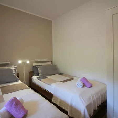 In Porec/istrien 9923 Apartment *